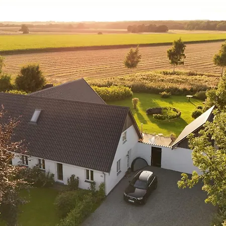 Semesterbostad Sea View, Nature Plot And Wellness At Karlby Klint Stokkebro