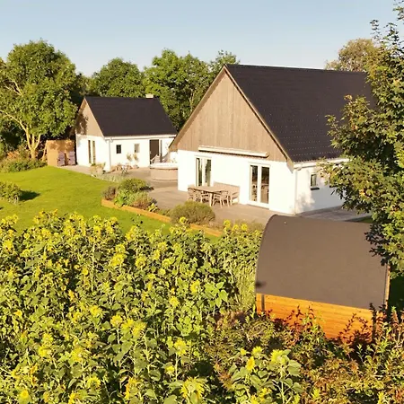 Semesterbostad Sea View, Nature Plot And Wellness At Karlby Klint